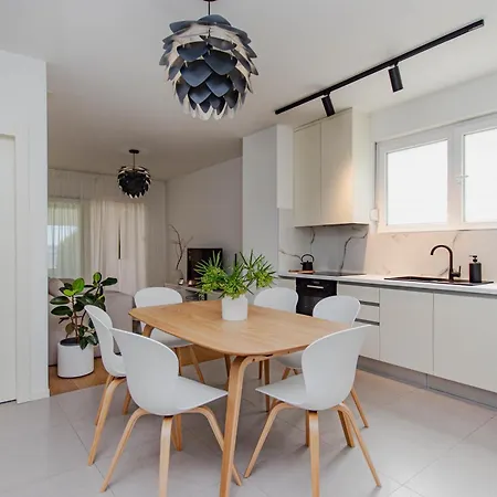 A Riduli Apartment *
