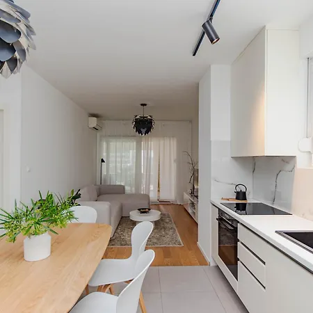 A Riduli Apartment Split
