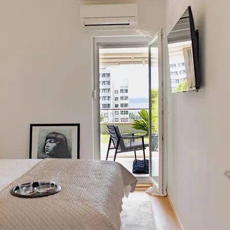 A Riduli Apartment *